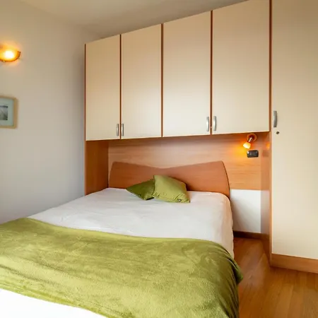 Apartment Willow With Lakeview By Wonderful Italy