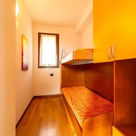 Apartment Willow With Lakeview By Wonderful Italy