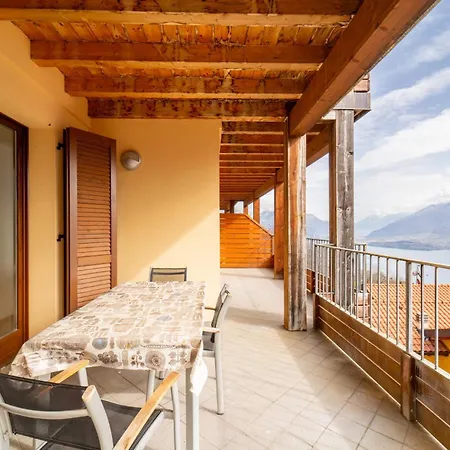 Willow With Lakeview By Wonderful Italy Apartment Gravedona